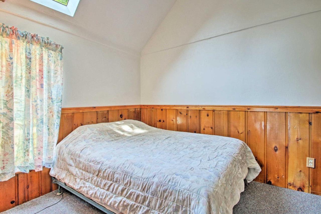 Lakefront Rumney Retreat With Shared Dock And Beach! Exteriör bild